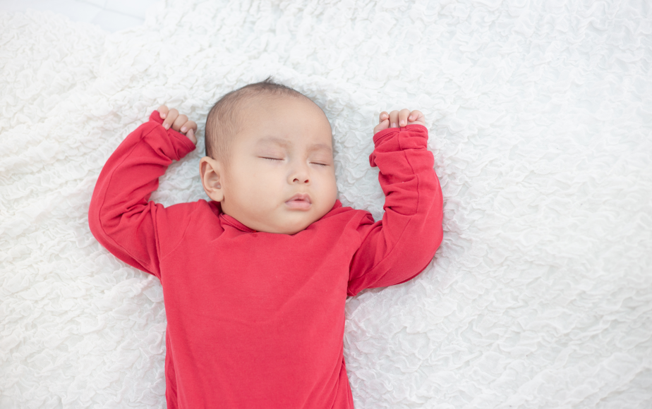 mood bayi, ekspresi bayi, bayi menangis, cara menenangkan bayi, tanda bayi lapar, Bunda, si Kecil